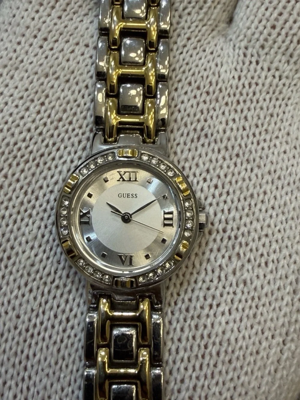 Guess Womens Watch G75479L Two Tone Silver Gold Crystal Bezel Roman Numeral